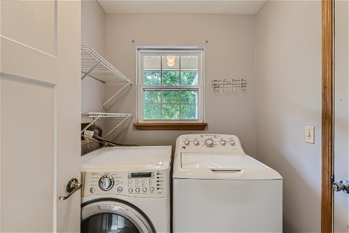 45 Laundry Room.jpg